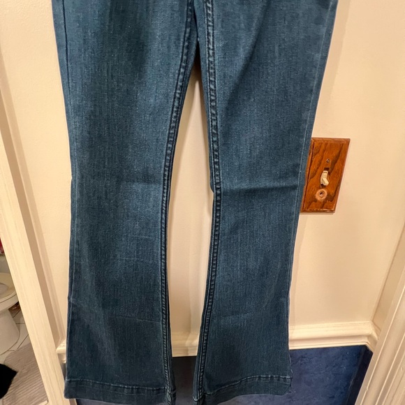 Kimes Ranch Brand New Lola’s - Picture 4 of 5